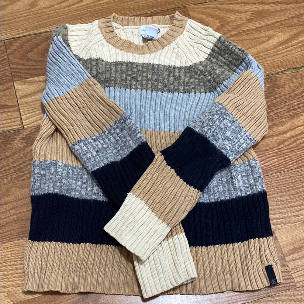 Calvin Klein Tan and Blue Crewneck Sweater Cozy Knit